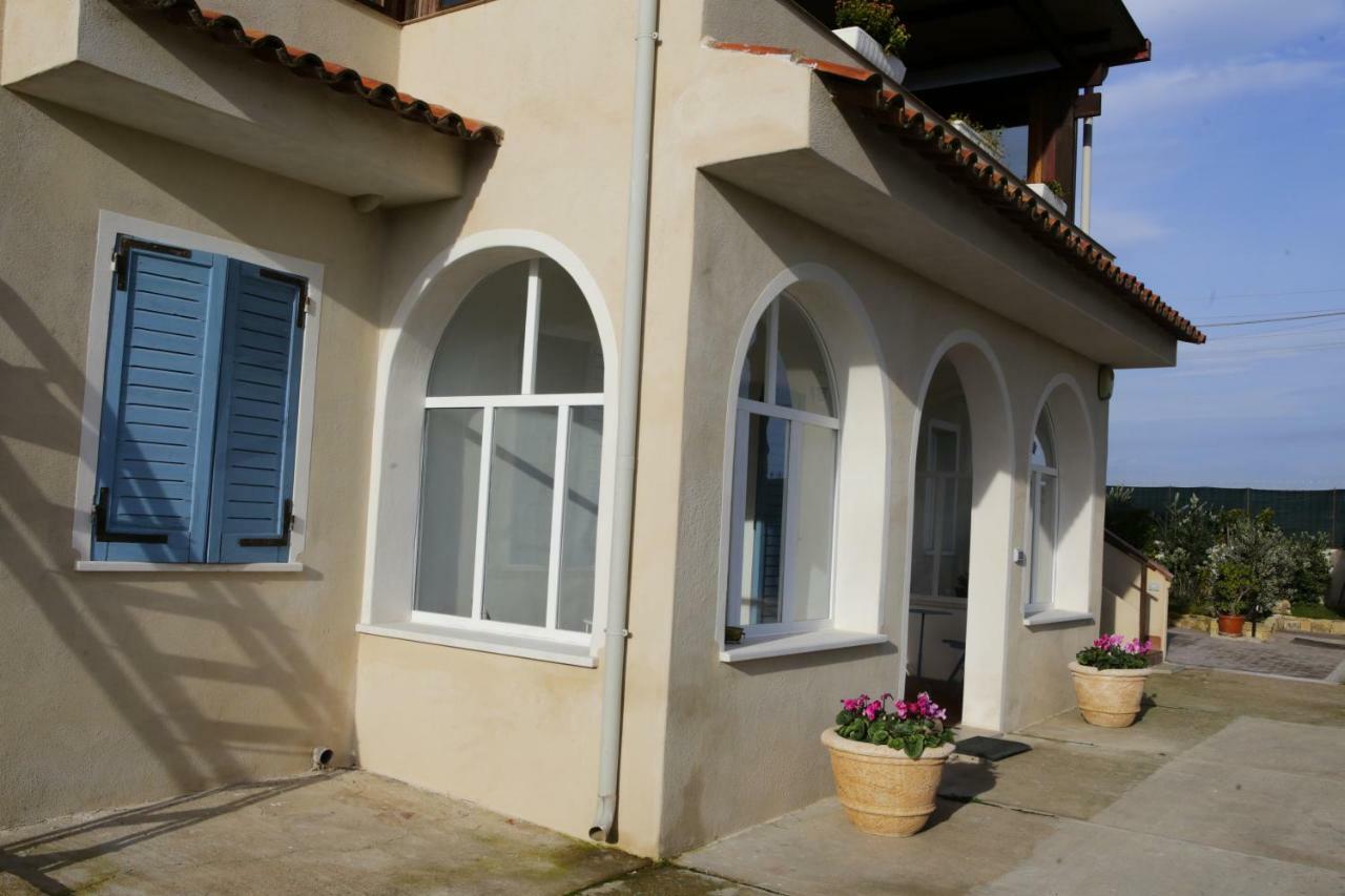 Avion B&B Elmas Kültér fotó